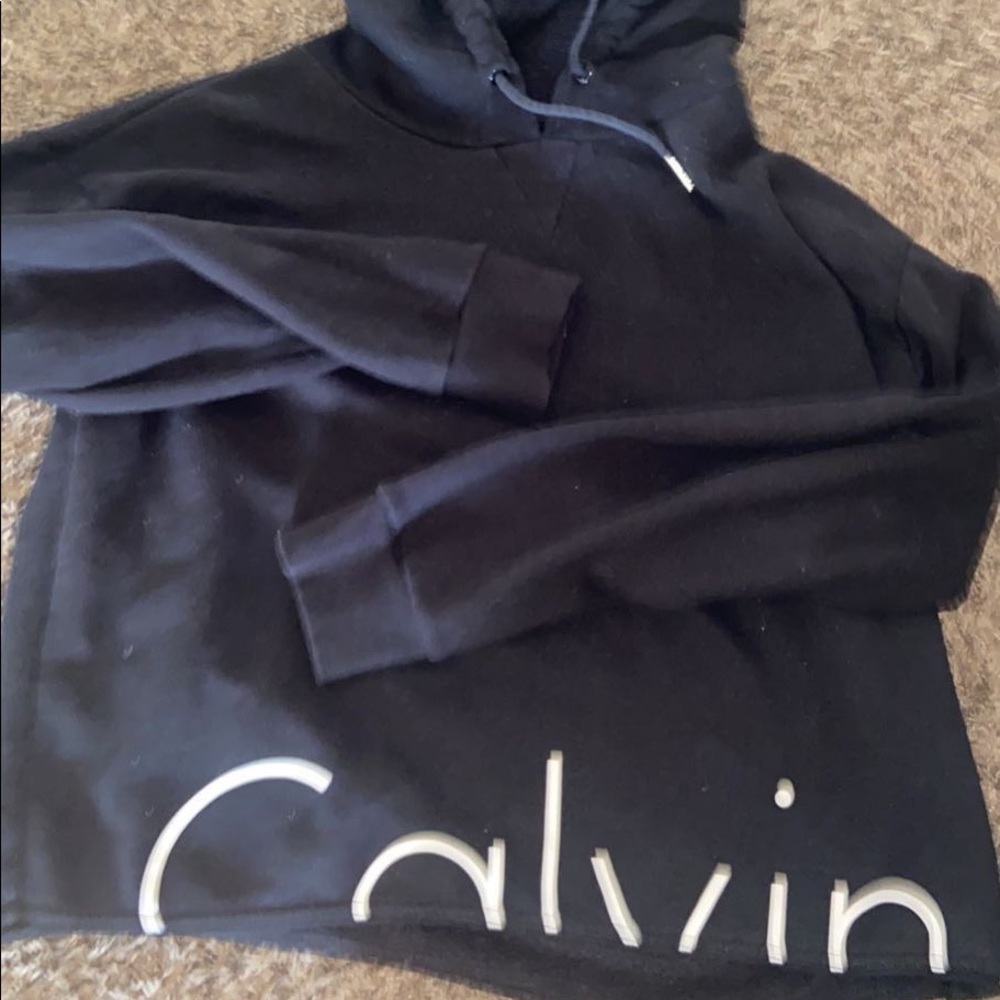 Cropped Calvin Klein hoodie